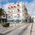 아파트호텔 Solar Dos Carvalhos - De Turismo 3*