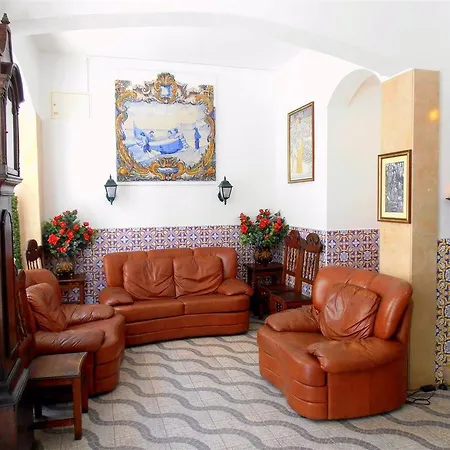 Solar Dos Carvalhos - De Turismo Aparthotel Nazaré